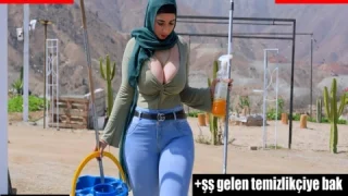 Türbanlı Kız Evde Kimse Yok Sanıyor Rahat Giyinerek Dekolteli Geliyor